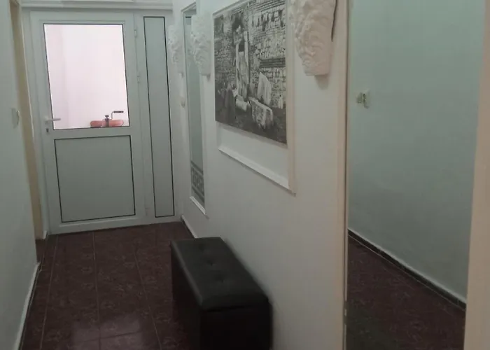 International 2-star Spacious 88 Sq M Апартаменты *