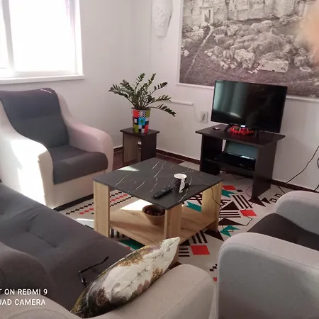 International 2-star Spacious 88 Sq M Warna