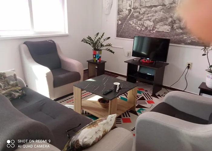 International 2-star Spacious 88 Sq M Warna