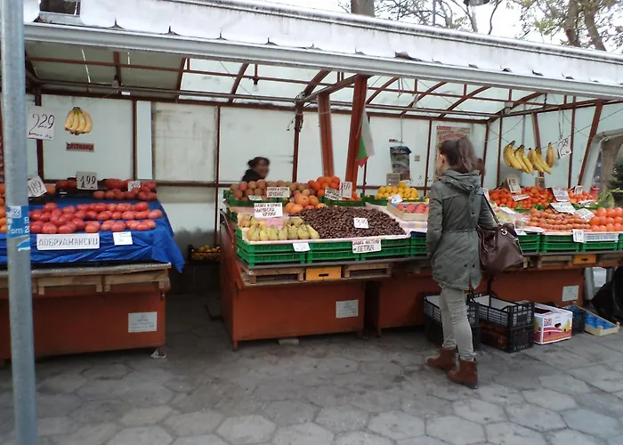 International 2-star Spacious 88 Sq M Warna